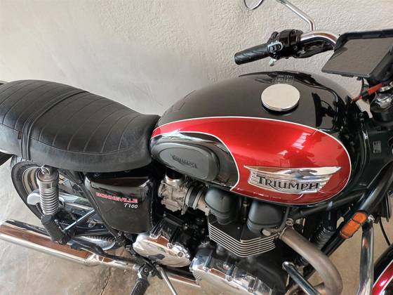 TRIUMPH BONNEVILLE T 100 865 TRIUMPH BONNEVILLE T 100 865